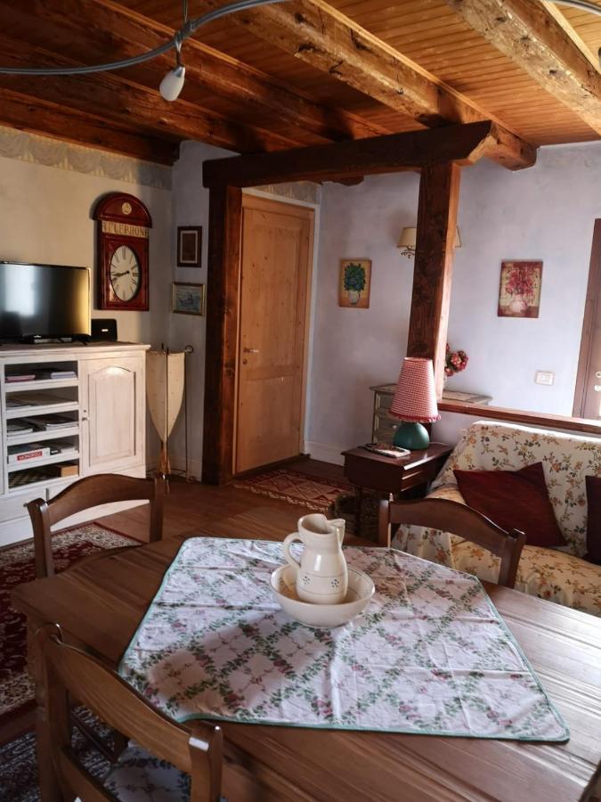 East Wind Bed & Breakfast Medea ภายนอก รูปภาพ