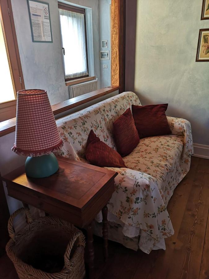 East Wind Bed & Breakfast Medea ภายนอก รูปภาพ