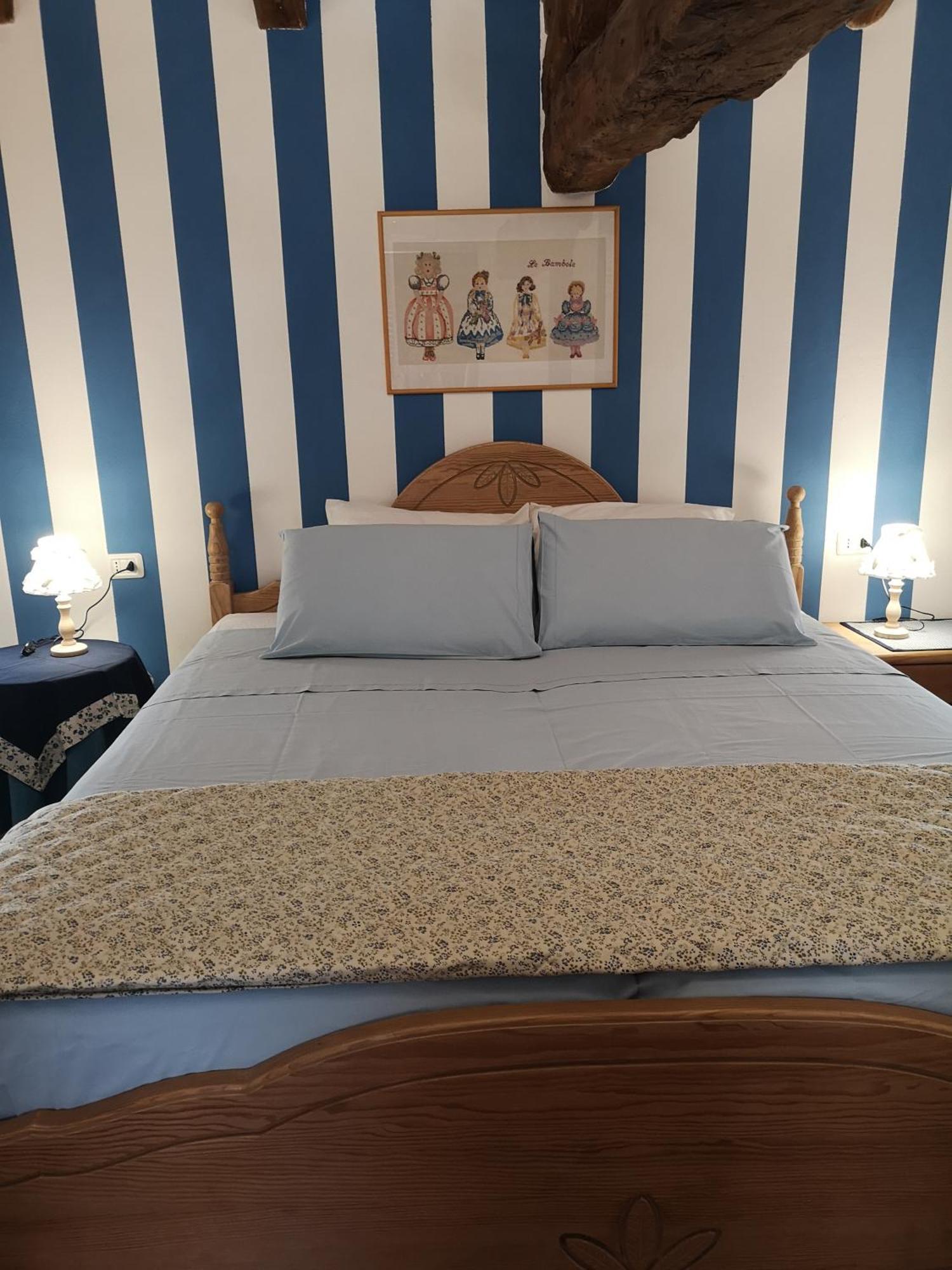 East Wind Bed & Breakfast Medea ภายนอก รูปภาพ