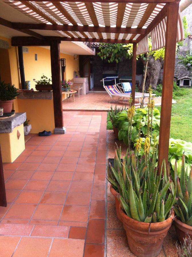 East Wind Bed & Breakfast Medea ภายนอก รูปภาพ