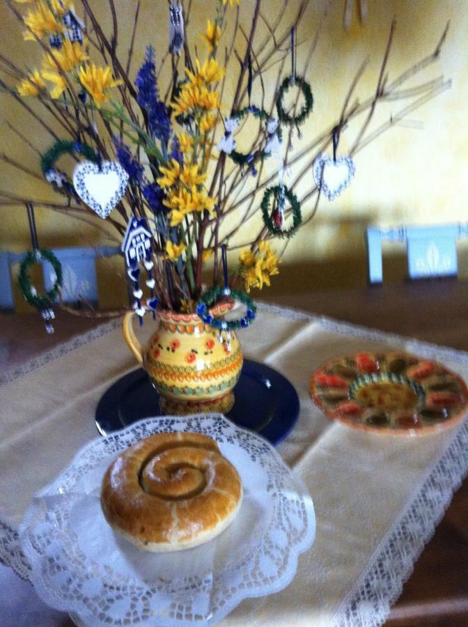 East Wind Bed & Breakfast Medea ภายนอก รูปภาพ