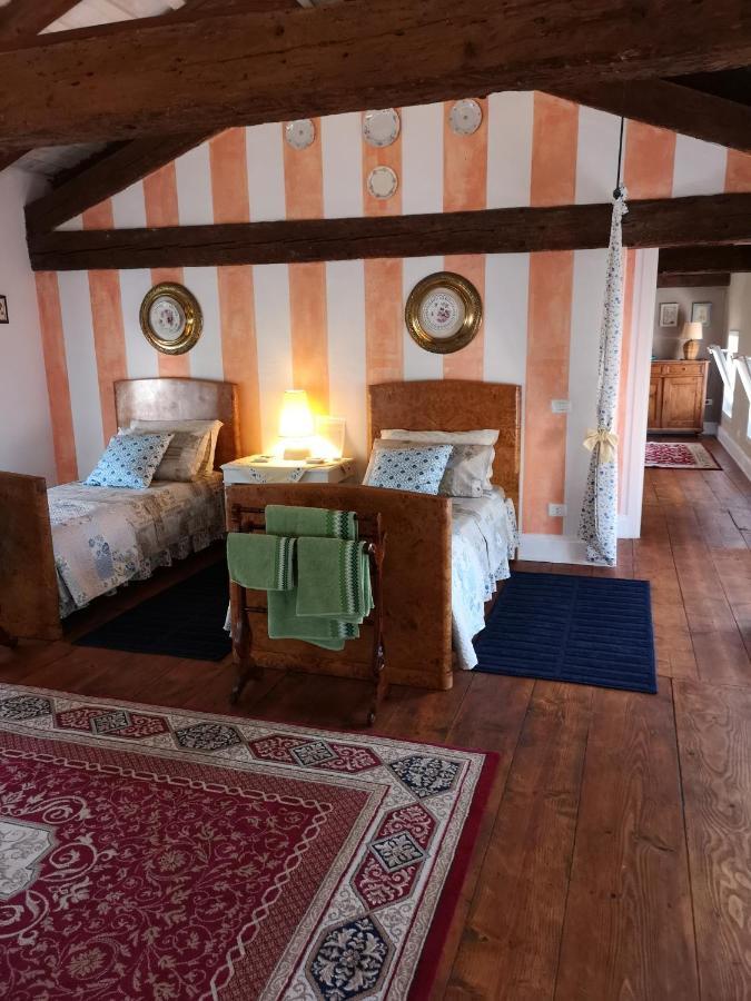East Wind Bed & Breakfast Medea ภายนอก รูปภาพ